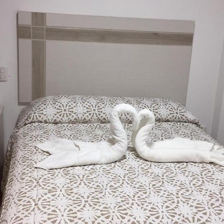 Hostal Victoria Lima Eksteriør bilde
